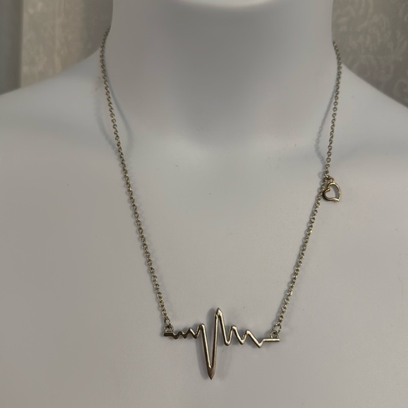 Jewelry - SILVER TONE HEARTBEAT NECKLACE